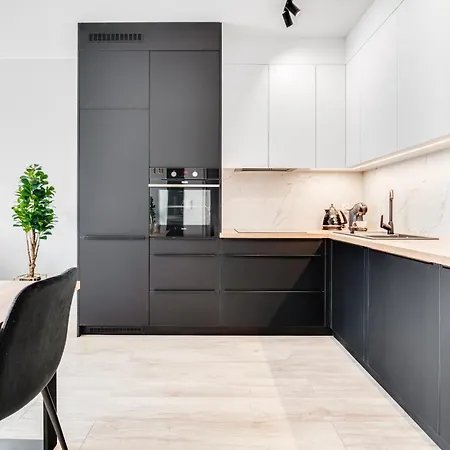 Rent Invest - Quorum Parking Klimatyzacja *