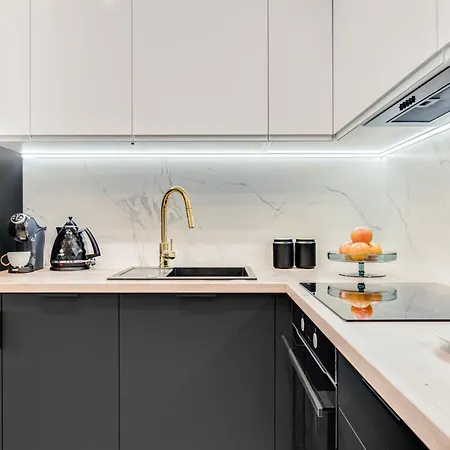 Lägenhet Rent Invest - Quorum Parking Klimatyzacja