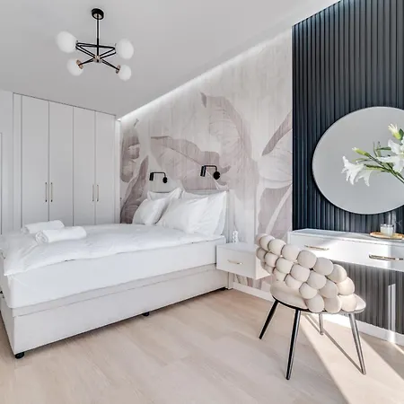 Rent Invest - Quorum Parking Klimatyzacja * Wrocław