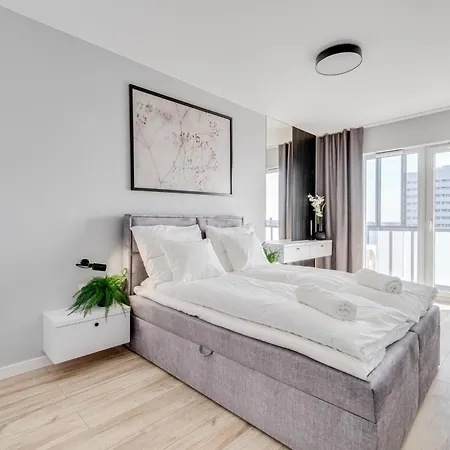 Rent Invest - Quorum Parking Klimatyzacja Breslavia