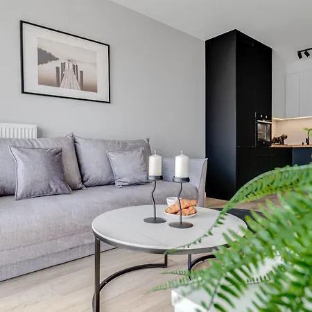 Rent Invest - Quorum Parking Klimatyzacja Apartamento