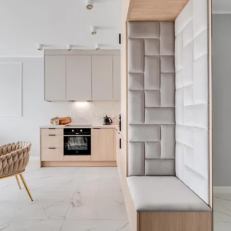 Rent Invest - Quorum Parking Klimatyzacja Lägenhet *