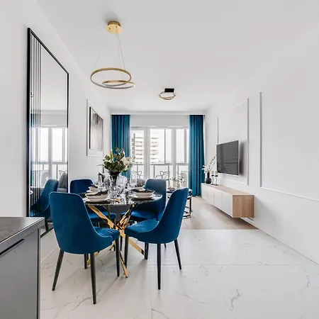 Rent Invest - Quorum Parking Klimatyzacja * Breslavia