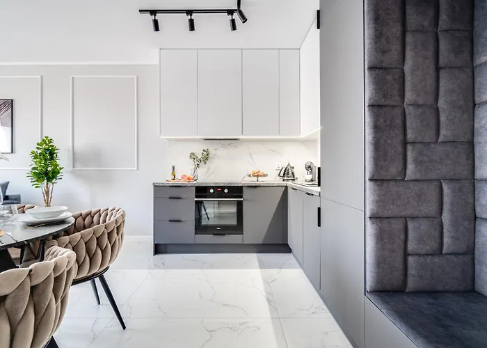 Rent Invest - Quorum Parking Klimatyzacja * Wrocław