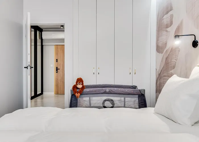 Rent Invest - Quorum Parking Klimatyzacja Apartman *