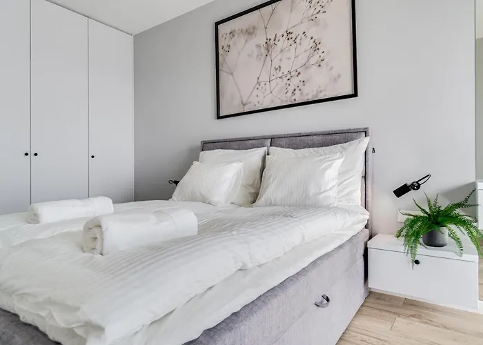 Rent Invest - Quorum Parking Klimatyzacja Wrocław